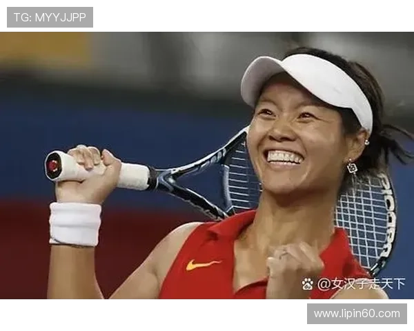 冯潇：从青涩少年到足球明星的辉煌历程与成就解析